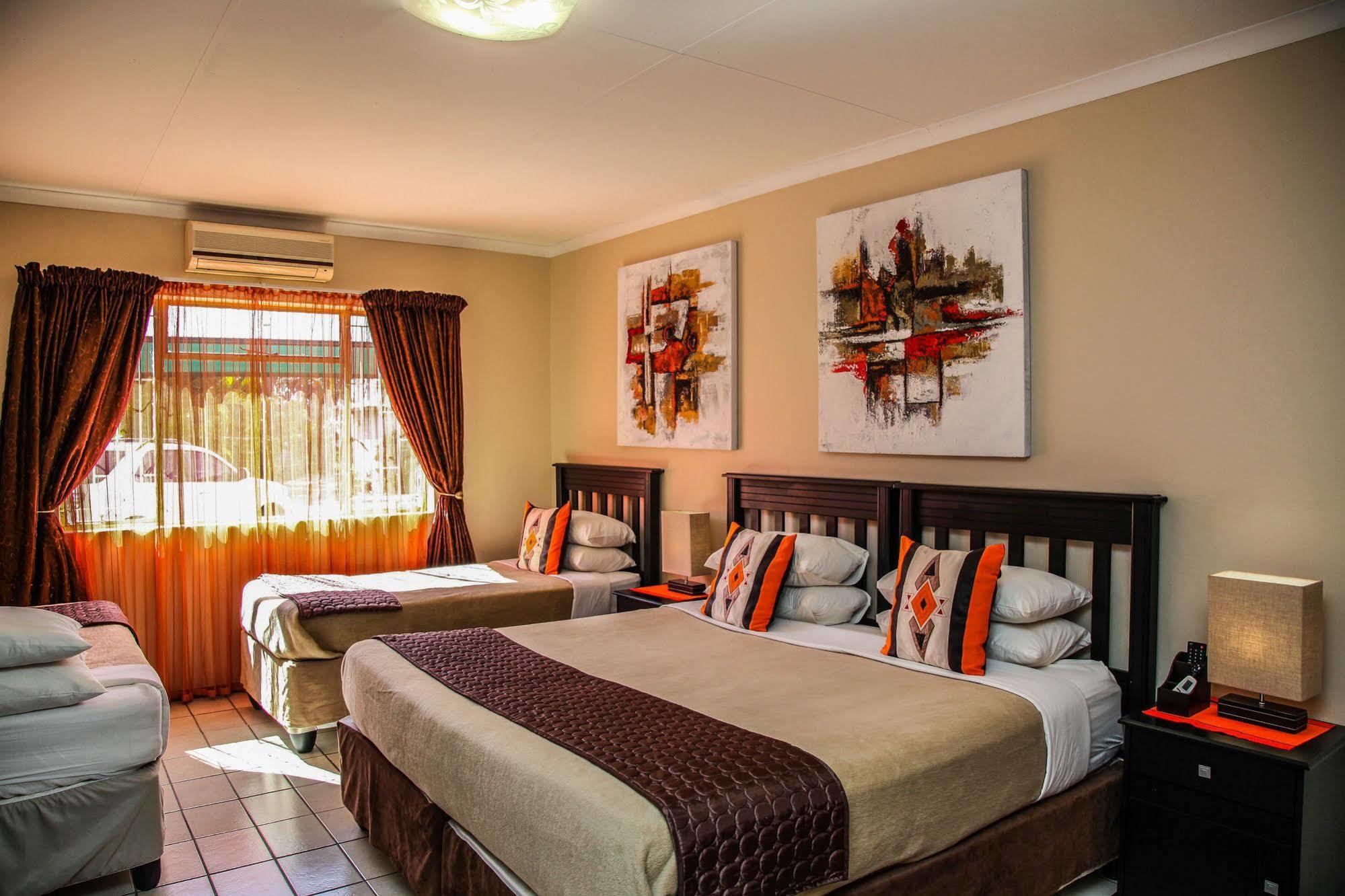 Aber Jetz Guesthouse Понгола Экстерьер фото